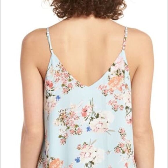 ✨ HP✨Lush
Keyhole Floral Woven Tank Top✨ - Picture 5 of 8